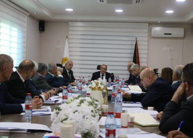 لجنة صياغة الدستور للانتقال من السلطة إلى الدولة تعقد اجتماعها الأول