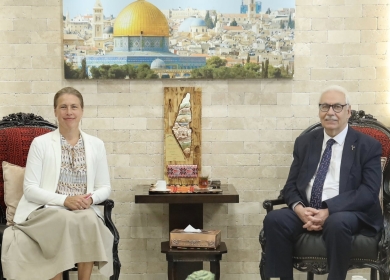 وزير الصحة يبحث مع القنصل السويدي سبل تعزيز الدعم والتعاون المشترك