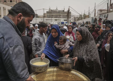 "الأونروا": 90% من سكان غزة يعتمدون على الإغاثة ووجبة واحدة كل 24 ساعة
