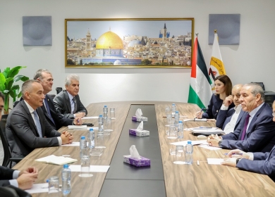 نائب الرئيس يبحث مع ملادينوف سبل تنفيذ المرحلة الثانية من خطة الرئيس ترمب بشأن غزة