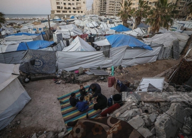أزمة صحية جديدة تضرب خيام النازحين في قطاع غزة