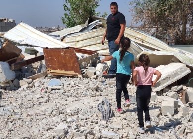 الاحتلال يجبر شقيقين على هدم منزليهما في سلوان