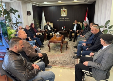 مؤسسات الأسرى والقوى الوطنية تلتقي الوزير عساف لتنسيق التغطية الإعلامية ليوم الأسير الفلسطيني