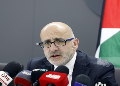 وزير المالية: إطلاق تجريبي لتطبيق "يبوس" خلال أسبوعين وتوفيره لجميع الموظفين قبل نهاية الشهر