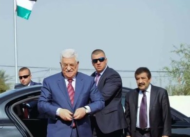 برعاية الله وحفظه والتفاف الجماهير من حوله - يواصل الرئيس القائد مسيرة بناء الوطن والدولة