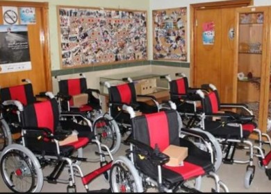 أريحا: البدء بتوزيع 100 كرسي متحرك لذوي الاحتياجات الخاصة