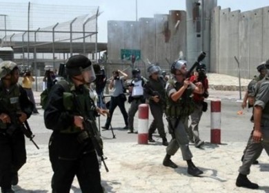 الاحتلال يشدد إجراءاته العسكرية في محيط بيت إكسا