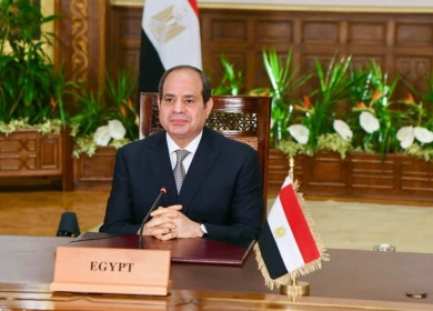 الرئيس المصري يدعو لتضافر الجهود الدولية لإحلال السلام وإقامة الدولة الفلسطينية المستقلة