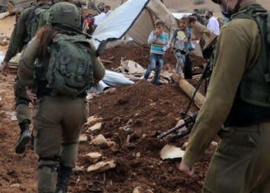 السلطات الإسرائيلية تهدم خياما في النقب
