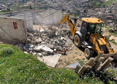 الاحتلال يهدم غرفة زراعية في نحالين غرب بيت لحم