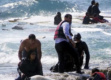 "الخارجية": انتشال جثماني مواطنين فلسطينيين قبالة السواحل اليونانية